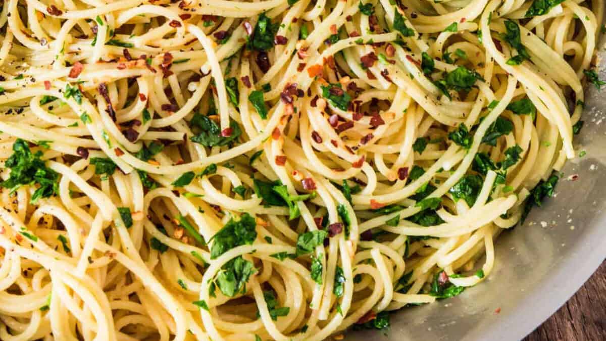 Pasta con Aglio, Olio Evo e Peperoncino: un grande classico! 2